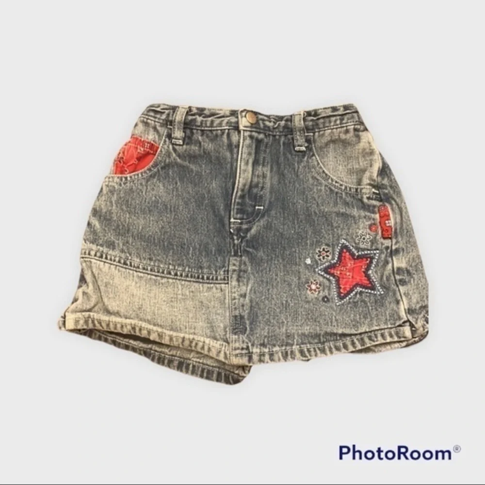 Star and flower jean skort 109